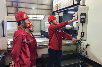 光榮上榜！冶金裝備事業(yè)部員工祁新建獲評2021年度“西峽大工匠”